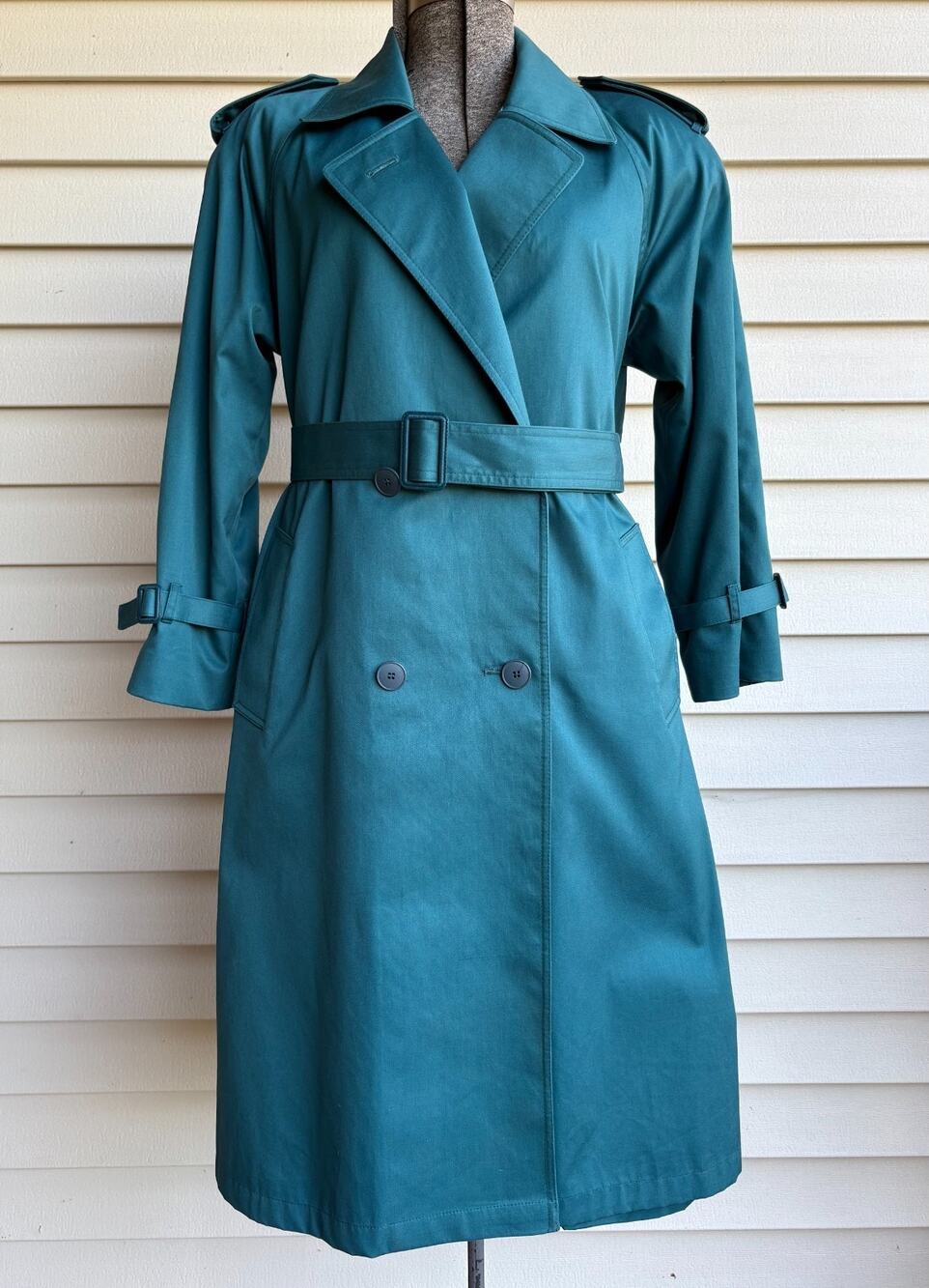 Womans Trench Coat Double Breasted Size 4 Removable Lining Thinsolated Belted